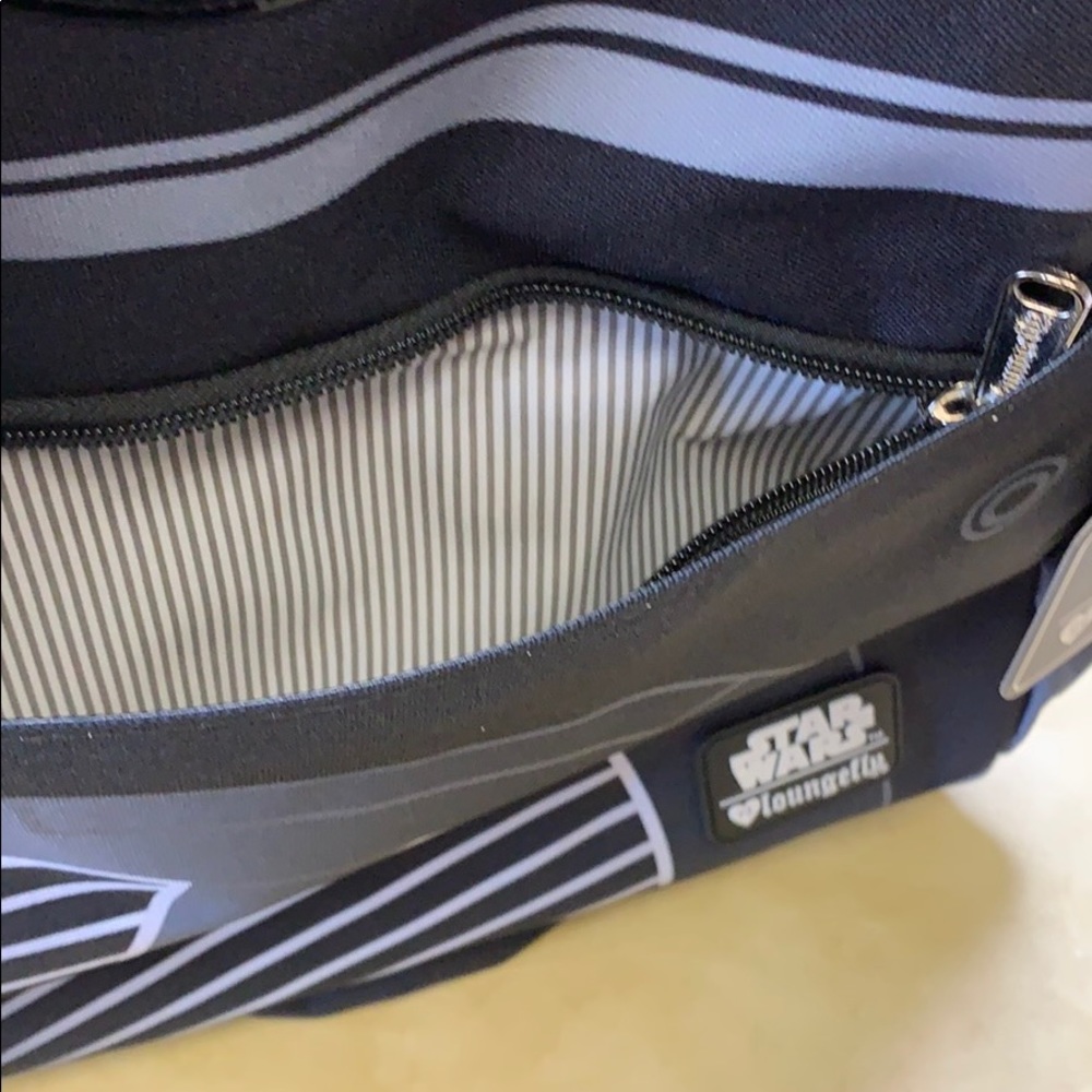 NWT Loungefly Star Wars BB-9E Backpack - Picture 8 of 8